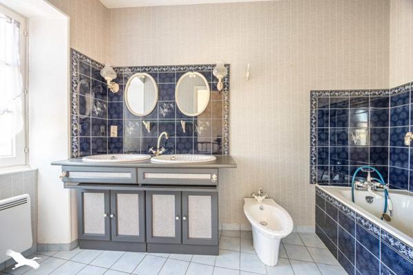 Maison à vendre |  Fontenay-le-Comte |  7 pièces | 150 m²