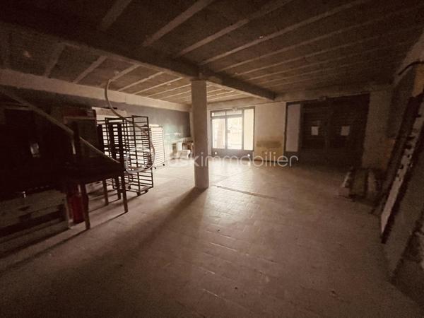 Local d'activités de 125 m²