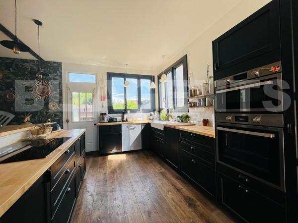 maison/villa 6 pièce(s) 200 m2