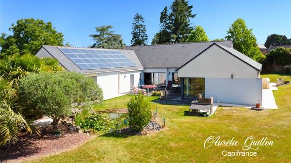 Maison d’architecte de plain-pied de 254 m² avec piscine intérieure et terrain de 3000 m² en plein cœur de Ploërmel