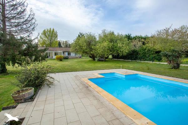 Maison à vendre |  Sadirac |  6 pièces | 109 m²