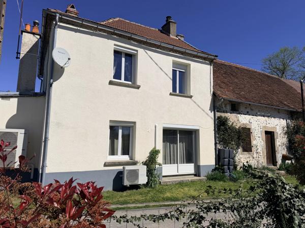 Maison de campagne avec maison d'amis attenante, terrain et enclos