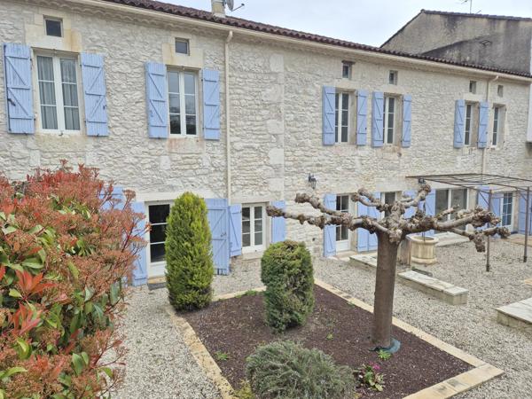 Grande maison de village avec jardin, Montaigu de Quercy, Tarn et Garonne