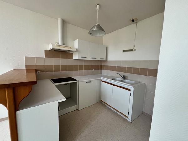 JONZAC - APPARTEMENT T2 - LIBRE LE 11 AOUT