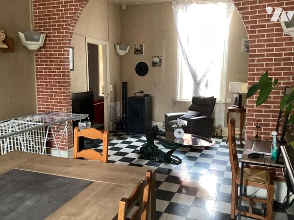 Maison de 163M2 HAB cour et garage 