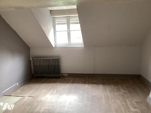 Maison de 163M2 HAB cour et garage 