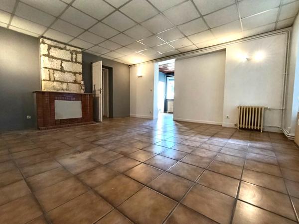 Appartement Ambares Et Lagrave 2 pièce(s) 62.49 m2