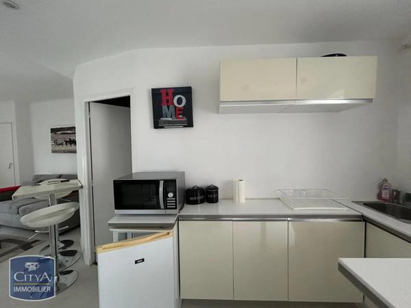 Appartement à louer 1 pièce 28.1m²