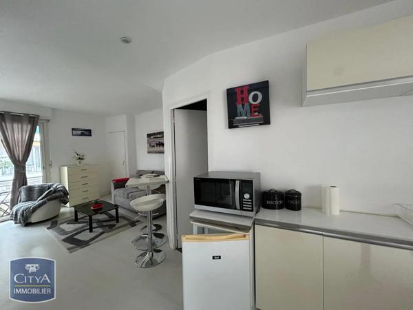Appartement à louer 1 pièce 28.1m²