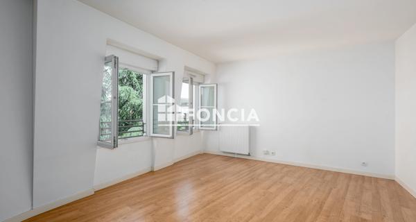 À vendre Appartement 2 pièces 49 m² - Saint-pierre-du-perray 91280