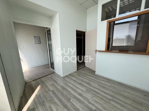 JOIGNY, QUAI DU GÉNÉRAL LECLERC, LOCAL COMMERCIAL / BUREAUX À VENDRE