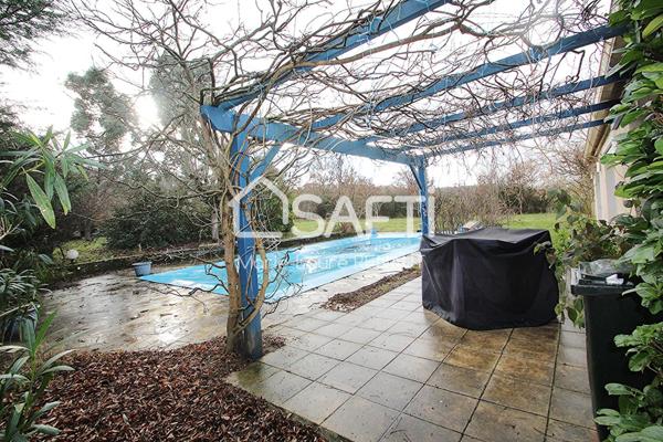 Plain-pied - Bel environnement - Garage - Piscine
