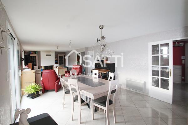 Plain-pied - Bel environnement - Garage - Piscine