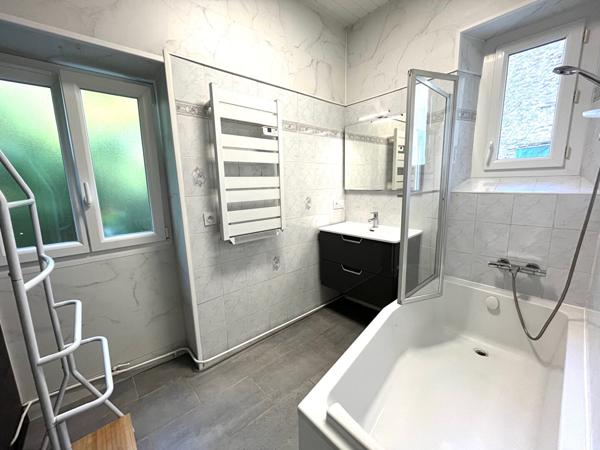 Magnifique Longère entièrement rénovée avec piscine - 228m² - Environnement Bucolique