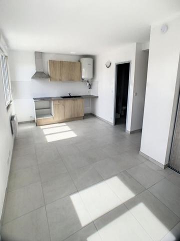 STUDIO RÉNOVÉ Á PROXIMITÉ D'INTERMARCHÉ - CAVE