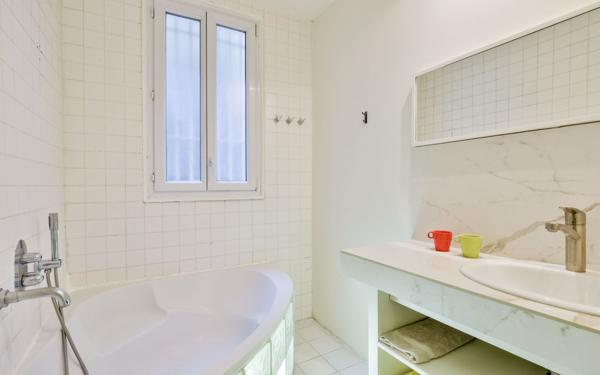 Appartement à vendre    3 pièces • 63,05 m2 Paris 17