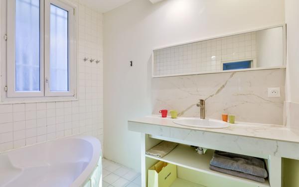 Appartement à vendre    3 pièces • 63,05 m2 Paris 17