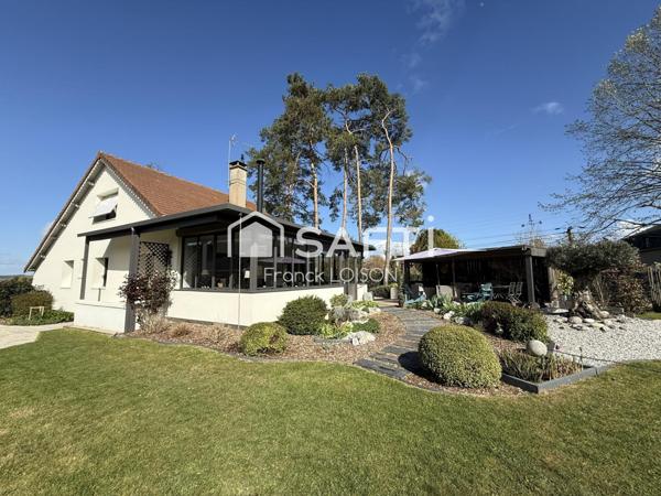 AMBOISE – Maison familiale de standing avec jardin paysagé