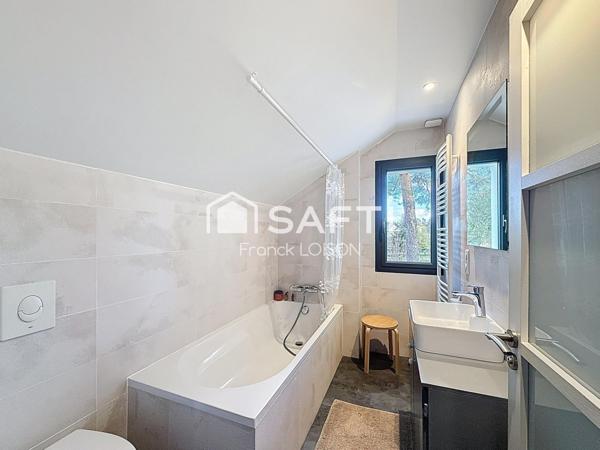 AMBOISE – Maison familiale de standing avec jardin paysagé