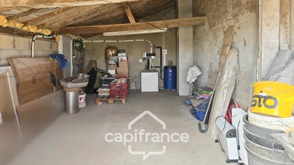 Longère 7 pièces sur terrain de 6841 m² à vendre proche de CHALON SAONE(71)