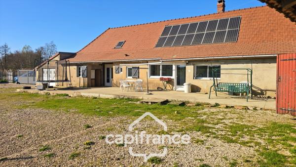 Longère 7 pièces sur terrain de 6841 m² à vendre proche de CHALON SAONE(71)