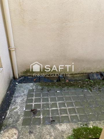 IMMEUBLE CENTRE NIORT 2T2  AVEC TRAVAUX ET GARAGE