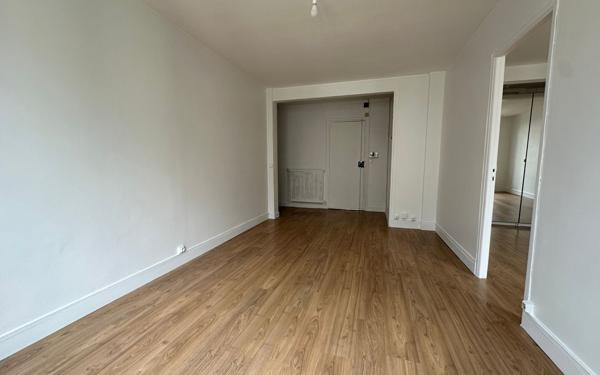 Appartement à vendre    2 pièces • 57,03 m2 Saint-Maur-des-Fossés