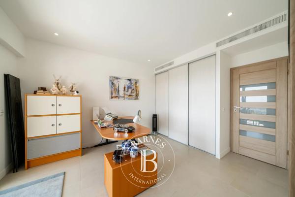 Mandelieu-la-Napoule, Villa 4 Chambres -  204 m² à vendre