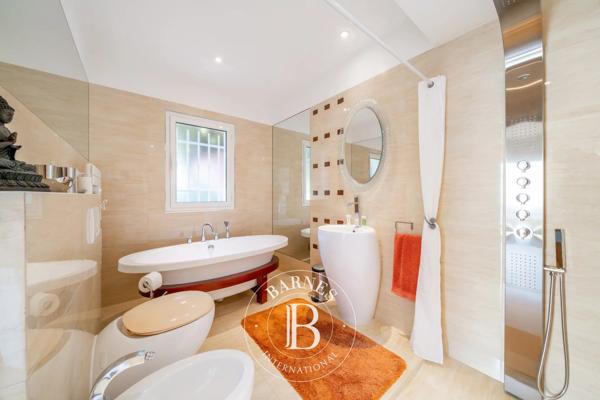 Mandelieu-la-Napoule, Villa 4 Chambres -  204 m² à vendre