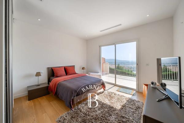 Mandelieu-la-Napoule, Villa 4 Chambres -  204 m² à vendre