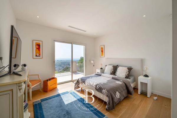 Mandelieu-la-Napoule, Villa 4 Chambres -  204 m² à vendre