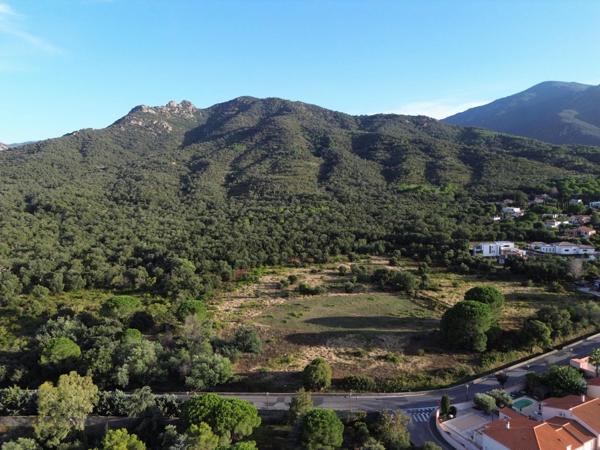 Terrain à bâtir viabilisé aux pied des Albères