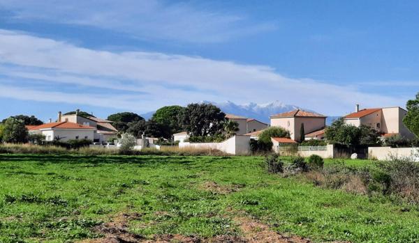 Terrain à bâtir viabilisé aux pied des Albères