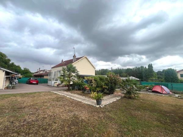 Maison 5 pièces130 m2 et dépendance 50m² sur terrain de 1165m² située à Paron