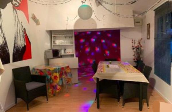 Maison 5 pièces130 m2 et dépendance 50m² sur terrain de 1165m² située à Paron