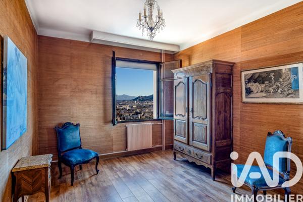 Appartement à vendre 4 pièces 110 m² Marseille 8