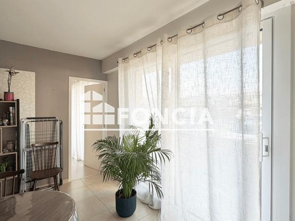 Location Appartement 2 pièces 40 m² - 53 RUE DU LAIT DE BEURRE Cholet 49300