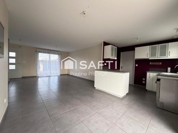 Offrez-vous la tranquillité de la campagne et le confort d’une maison récente!