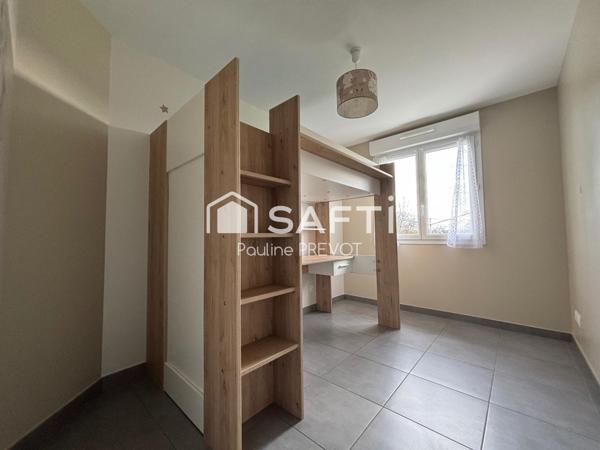 Offrez-vous la tranquillité de la campagne et le confort d’une maison récente!