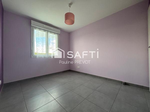 Offrez-vous la tranquillité de la campagne et le confort d’une maison récente!