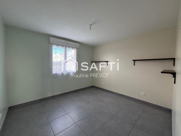 Offrez-vous la tranquillité de la campagne et le confort d’une maison récente!