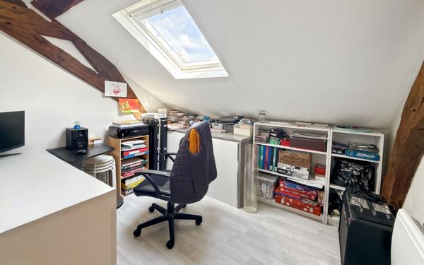 Appartement à vendre    4 pièces • 93,94 m2 Orléans