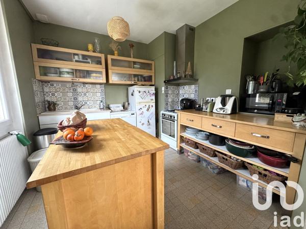 Maison traditionnelle 5 pièces de 100 m² à Bourbon-Lancy (71140)