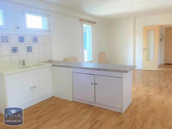 Appartement à louer 4 pièces 82m² Guéret (23000)