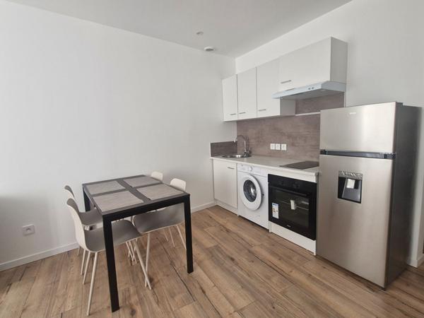 11130 SIGEAN A LOUER T2 MEUBLE CENTRE SIGEAN