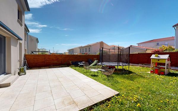 Maison à vendre    5 pièces • 102,58 m2 Saint-Maurice-de-Beynost