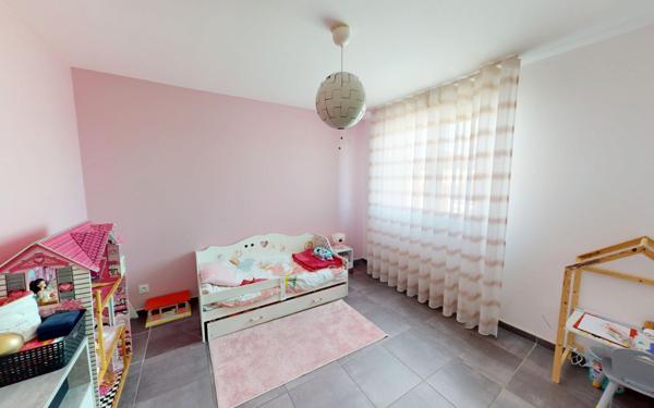 Maison à vendre    5 pièces • 102,58 m2 Saint-Maurice-de-Beynost