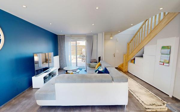 Maison à vendre    5 pièces • 102,58 m2 Saint-Maurice-de-Beynost