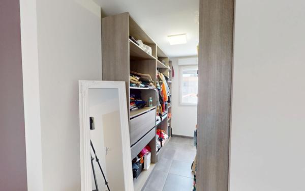 Maison à vendre    5 pièces • 102,58 m2 Saint-Maurice-de-Beynost