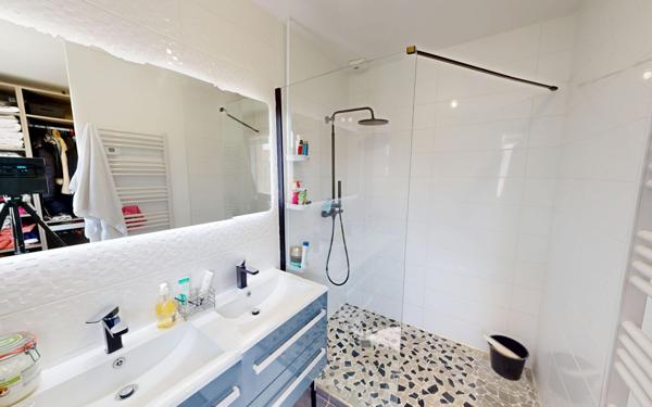 Maison à vendre    5 pièces • 102,58 m2 Saint-Maurice-de-Beynost